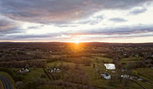 istock Starting the day in Loudoun County 1471273935