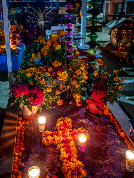 istock Cemetery, candles, marigolds 1471277511
