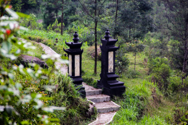 istock the gate to Gedong Songo Temple, Indonesia 1471342196