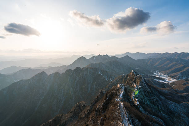 istock The Great Wall in snowing 1471387356