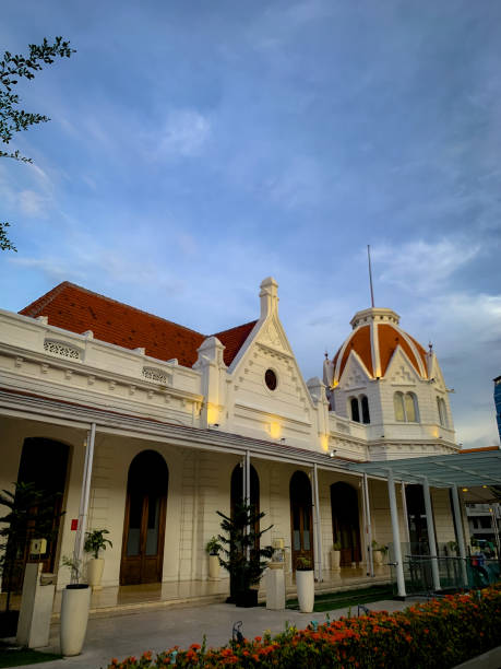 istock Surabaya town office 1471394230