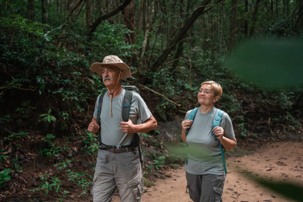 istock Senior couple exploring the tropics 1471395860