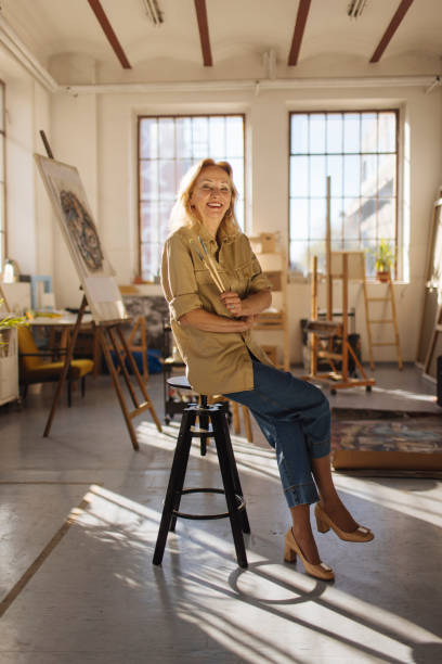 istock Woman artist in a studio 1471420798