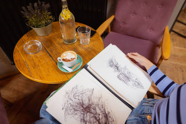 istock Artist woman contented with her artwork 1471423910