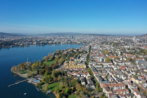 istock Zurich Seefeld wit Lake Zurich 1471441797