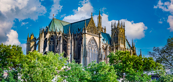 The Mariae Immaculate Conception Cathedral in Linz is a neo-Gothic cathedral. Another name for it is also the Mariendom or New Cathedral. The foundation stone was laid in 1862 and construction was completed in 1935. The cathedral is the largest church in Austria.