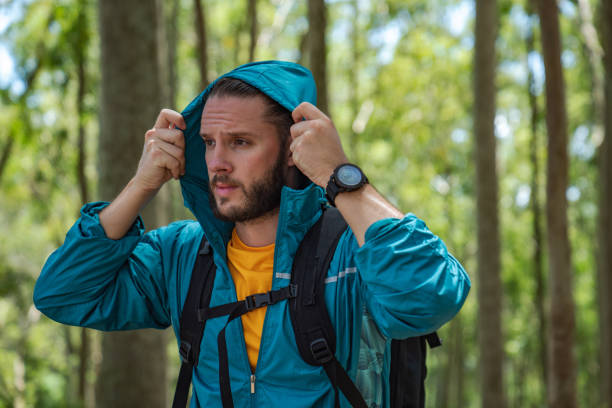 istock Active young man in sportswear in the forest. 1471448298