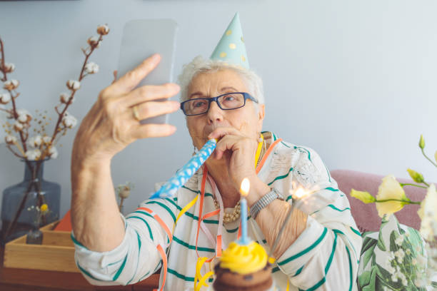 istock Senior woman at home 1471458390
