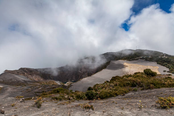 istock irazu volcano, costa rica 1471463081