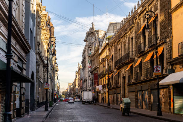 istock MEXICO CITY STREET 1471495876