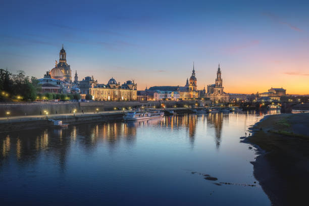 istock Dresden skyline with Elbe River at sunset - Dresden, Saxony, Germany 1471525116