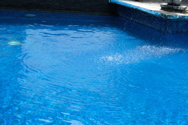 istock the blue swimming pool at an inn 1471539477
