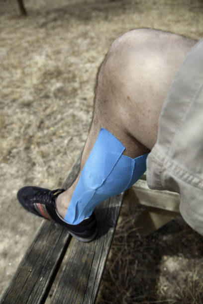 istock Injured man leg 1471539636