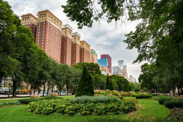 grant park en chicago, illinois - grounds city life park grant park fotografías e imágenes de stock