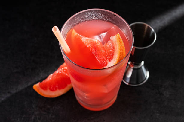istock Sea breeze cocktail on black background 1471612173