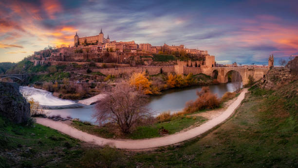 istock alcazar of toledo at sunset 1471621789