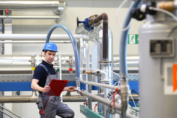 istock assembler in an industrial plant - assembly and repair on site 1471628690