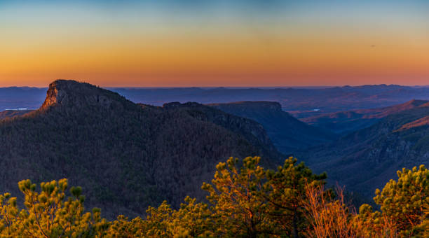 istock Sunrise in the Linville Gorge 1471663448