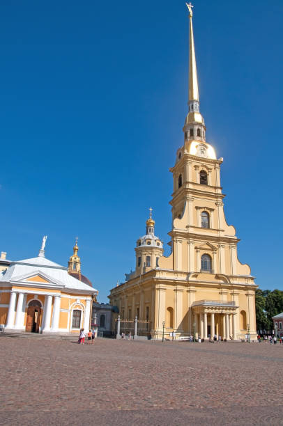 petersburg, twierdza piotra i pawła na wyspie zayachy. - stadion paul brown zdjęcia i obrazy z banku zdjęć