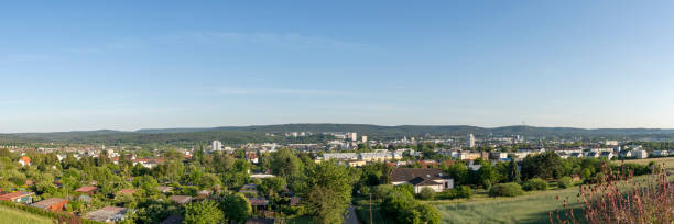 stadtpanorama von ktown kaiserslautern in rheinland-pfalz - kaiserslautern stock-fotos und bilder