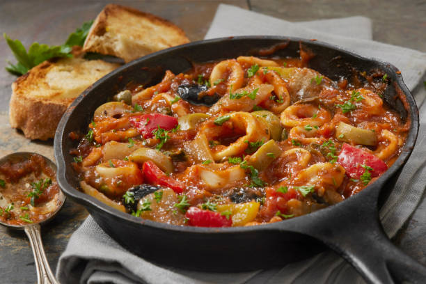 istock Saucy Italian Style Calamari Stew 1471750874