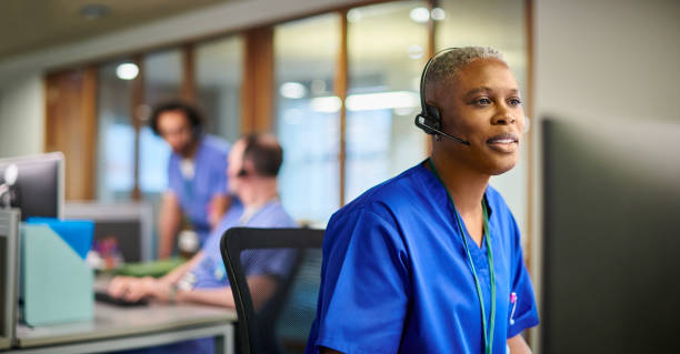 istock healthcare provider helpline 1471759974