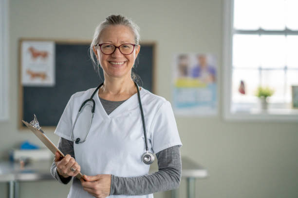 istock Mature Female Veterinarian 1471774729