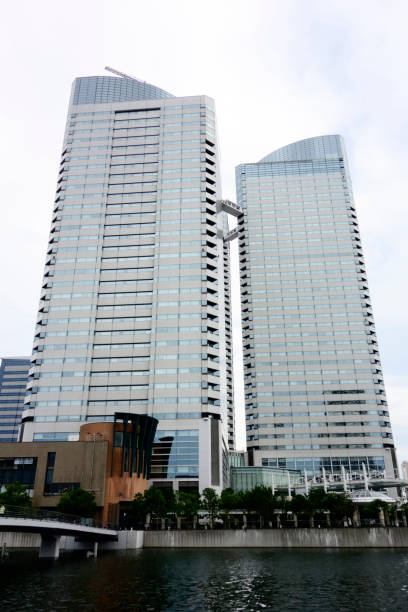 istock A modern modern building in a cutting-edge city 1471779632