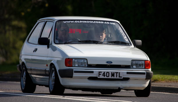 auto ford fiesta - ford fiesta foto e immagini stock