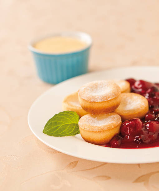 istock mini-pfitzauf - traditional german dessert 1471831808