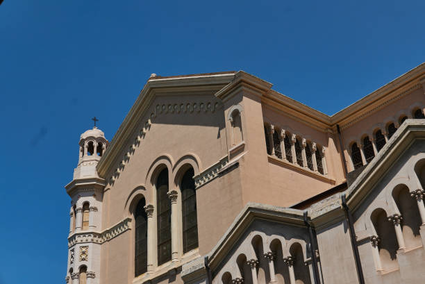 istock facade of a church 1471836915