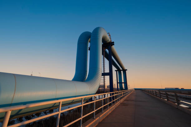 istock Oil pipeline in the sunset 1471863935