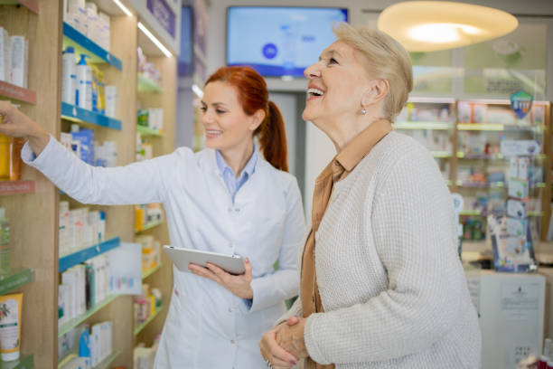 istock Retiree buys medicine at the pharmacy 1471871296