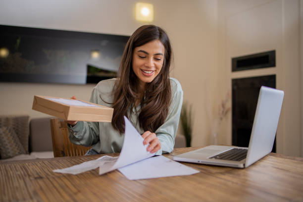 istock Woman planning home budget 1471874492
