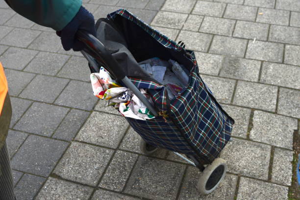 istock Cleaning the streets for free 1471900875