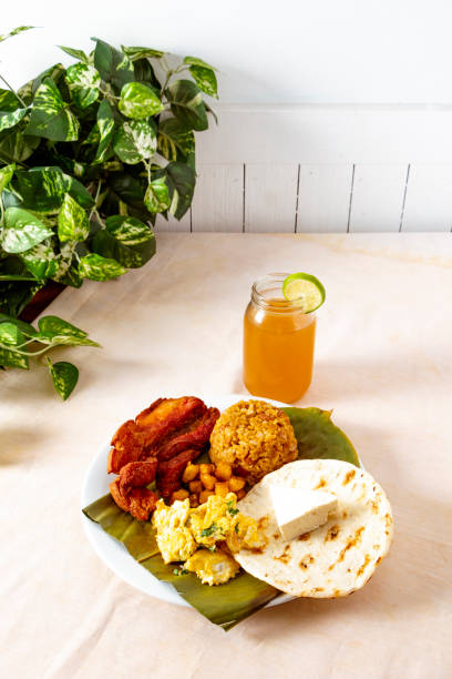 istock Colombian breakfast with reheated beans egg and fried pork 1471901058