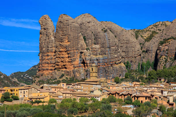 istock Romantic trip to northern Spain 1471909896