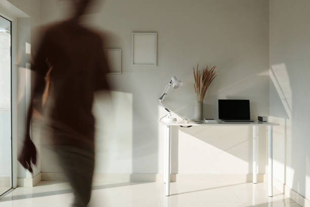 istock Businessman Leaving Office 1471916918
