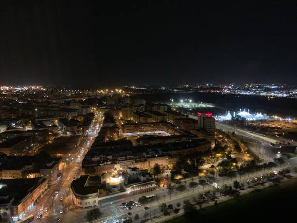 istock Nighttime view of Seville 1471928660