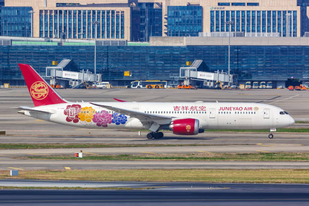 juneyao air boeing 787-9 dreamliner aeroport shanghai hongqiao aeroport en chine - 11084 photos et images de collection