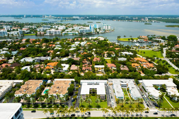istock Aerial drone shot of Bal Harbor 1471943528