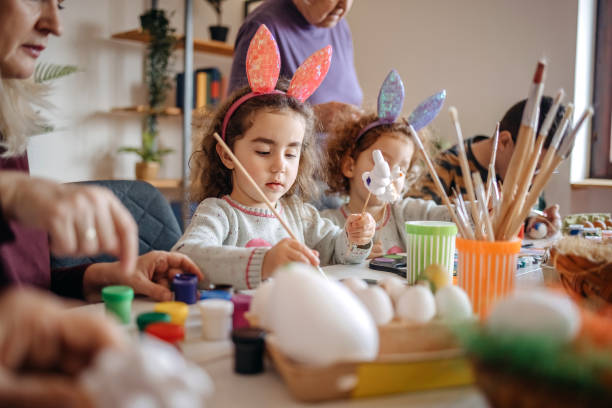 istock Multi-Generation Family preparing Easter decoration together at home 1471950980