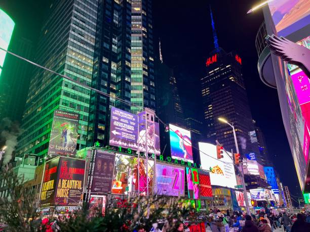 times square new york - times square night broadway new york city foto e immagini stock