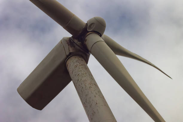 Wind energy is the energy of the wind, the driving force of which is used in the movement of sailboats and other vehicles or transformed by means of an aerogenerator device, such as a wind turbine or a windmill, into a variously usable energy. Wind energy is a renewable energy.