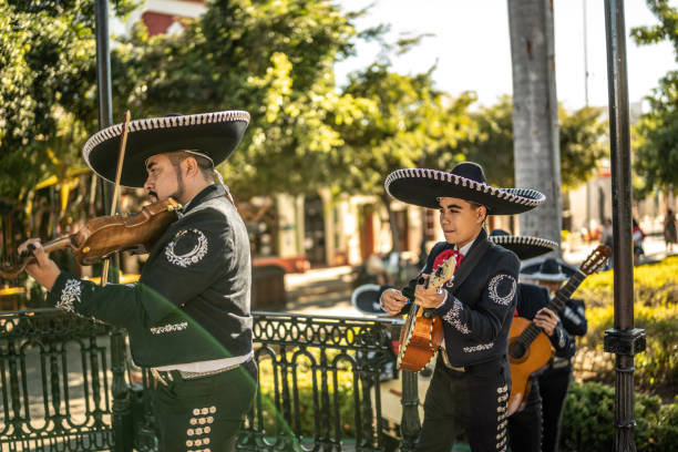 istock Traditional group of mariachis playing at the historic district 1472099113