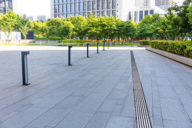 istock City financial district street 1472111895