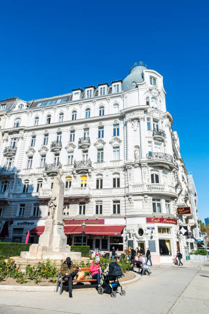 georg coch platz, plac w wiedniu, austria - coch zdjęcia i obrazy z banku zdjęć