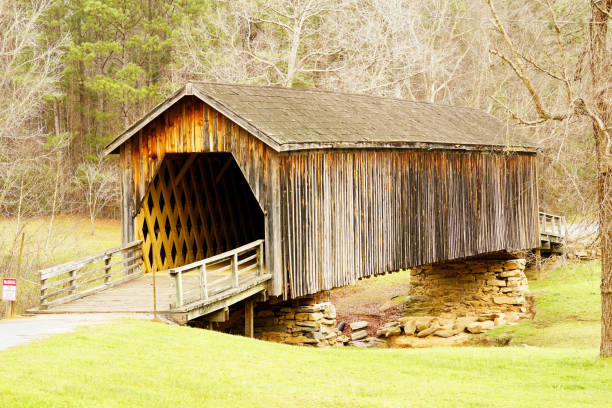 istock Auchumpkee Creek Covered Bridge 1472153610