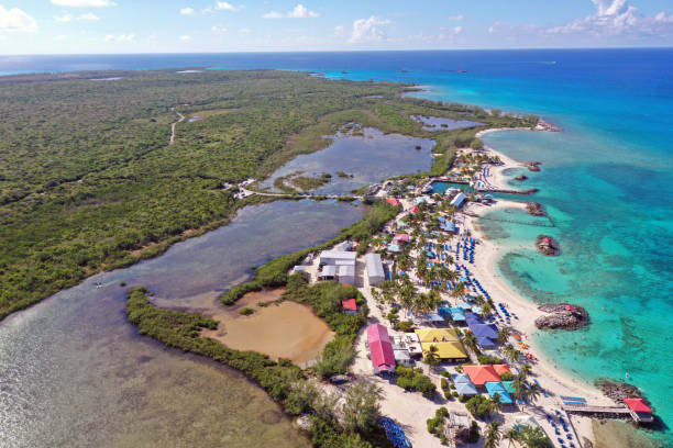 istock Princess Cays Bahamas drone flyover 1472174603