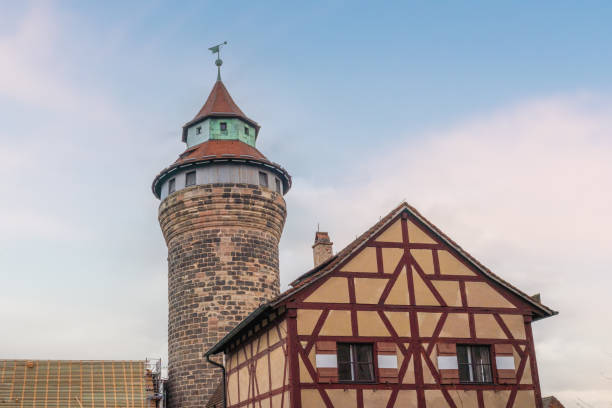 Nuremberg Castle (Kaiserburg) view with Sinwellturm (Sinwell Tower) - Nuremberg, Bavaria, Germany Nuremberg Castle (Kaiserburg) view with Sinwellturm (Sinwell Tower) - Nuremberg, Bavaria, Germany kaiserburg castle stock pictures, royalty-free photos & images